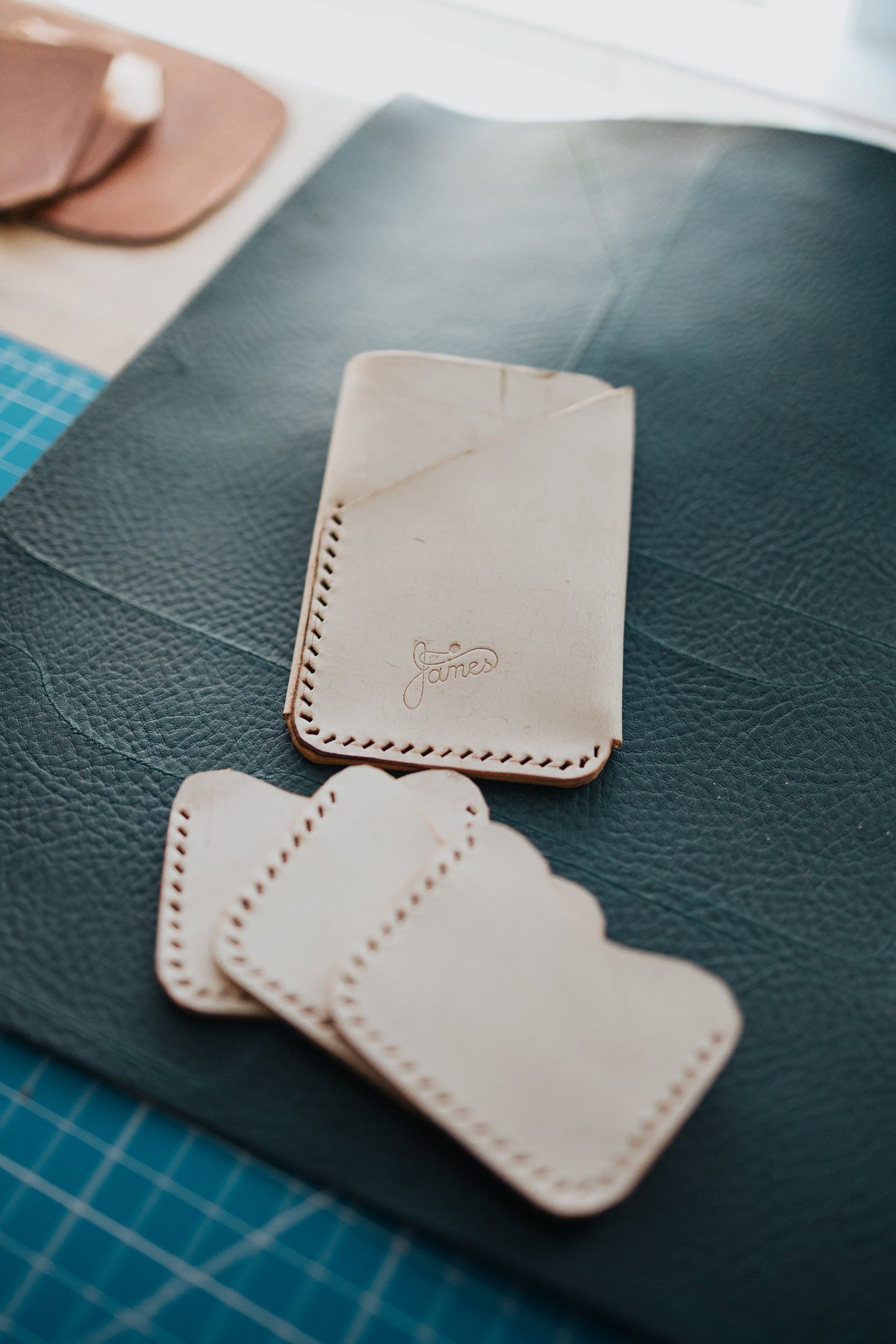 EDC Leather Coin Slip - White Wax Buttero "Burro" - Whisky